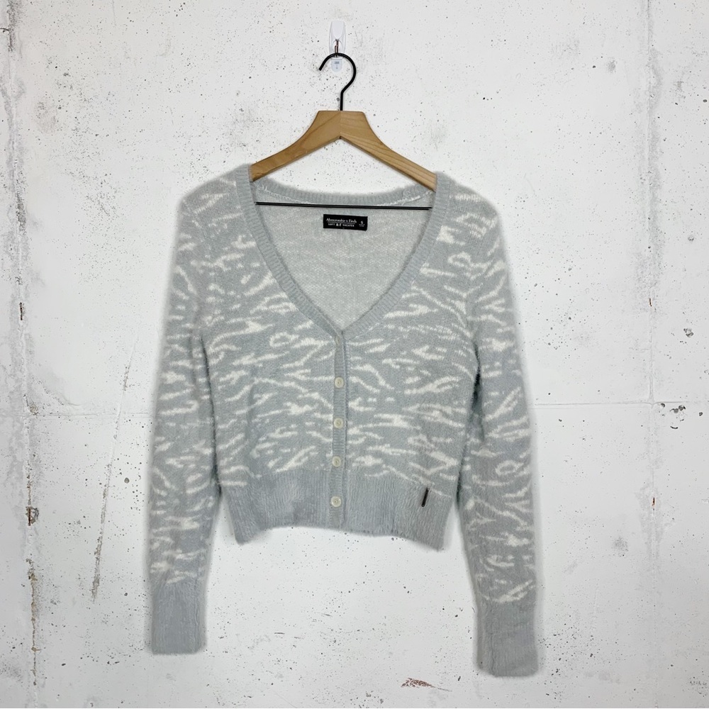 A&F Abercrombie & Fitch Fuzzy Soft Zebra Print Ca… - image 1